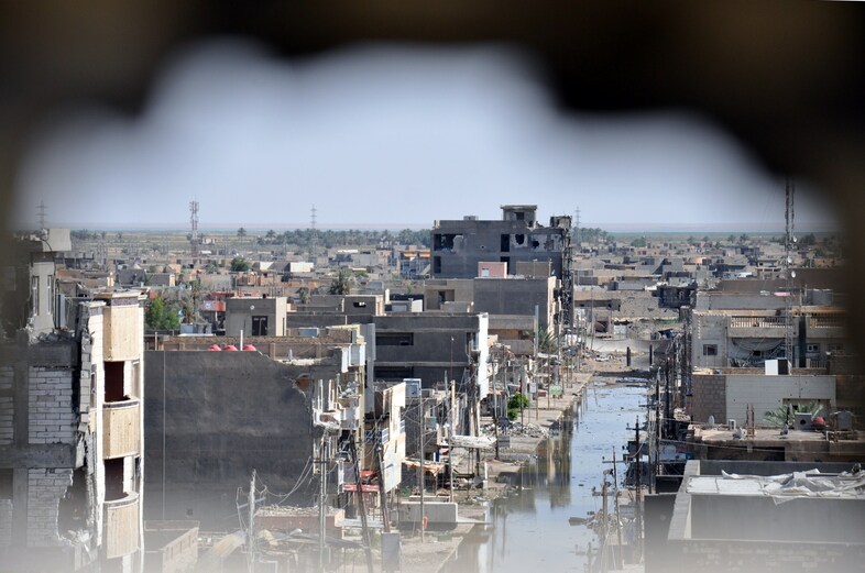 Fighting between Iraqi government forces and the Islamic State of Iraq and Syria leaves buildings destroyed in Ramadi on Tuesday. (AFP/Getty Images)