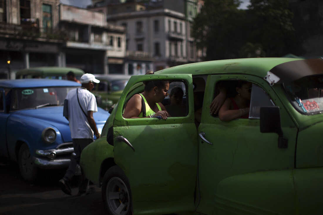 15: Green VW bug