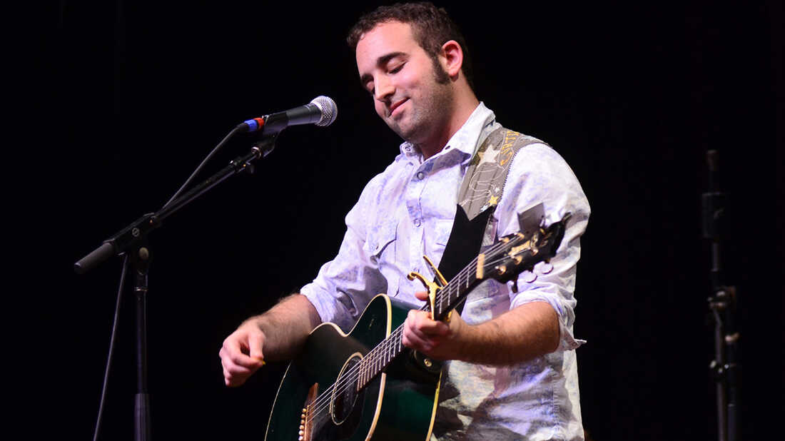 Curtis McMurtry On Mountain Stage NPR