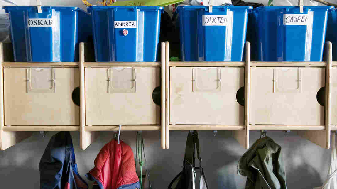 Parents are aware of the risks of infectious disease in day care, a poll finds.