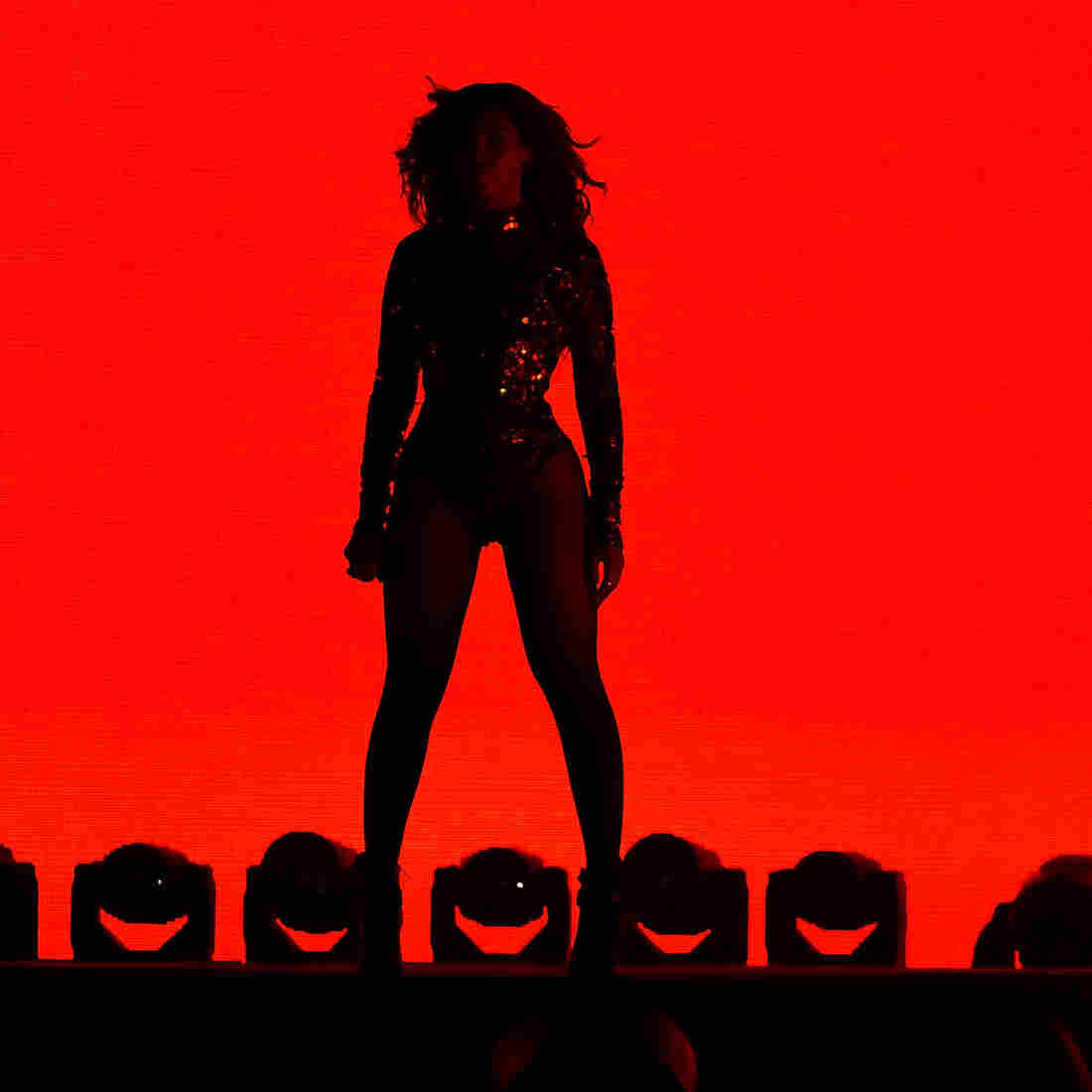 Beyonce's performance during the 2014 MTV Video Music Awards in August included clips of a speech about feminism by author Chimamanda Ngozi Adichie. Beyonce's performance during the 2014 MTV Video Music Awards in August included clips of a speech about feminism by author Chimamanda Ngozi Adichie.
