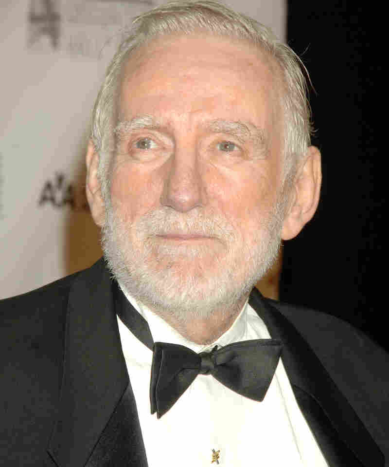 Singer-songwriter Rod McKuen poses for the media before presenting actress-songwriter Dolly Parton the "Johnny Mercer Songwriter Award" at the 2007 Songwriters Hall of Fame ceremonies held in New York in 2007.