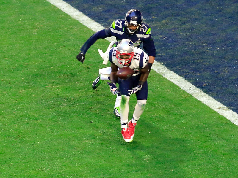 Feb 1, 2015; Glendale, AZ, USA; New England Patriots quarterback Tom Brady  (12) celebrates after throwing a touchdown pass against the Seattle Seahawks  in the second quarter in Super Bowl XLIX at …