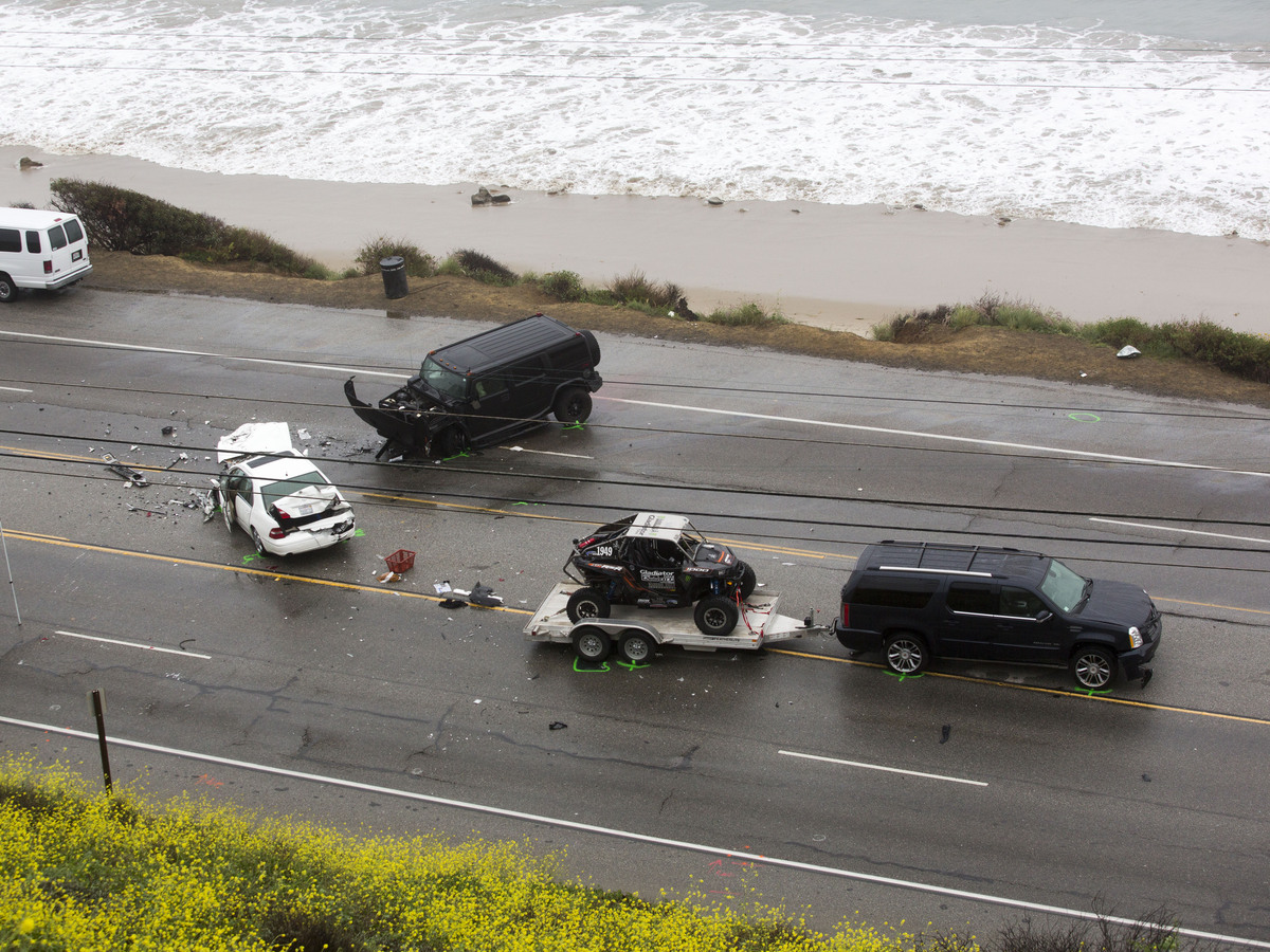 Bruce Jenner Unhurt In Fatal Car Crash : NPR