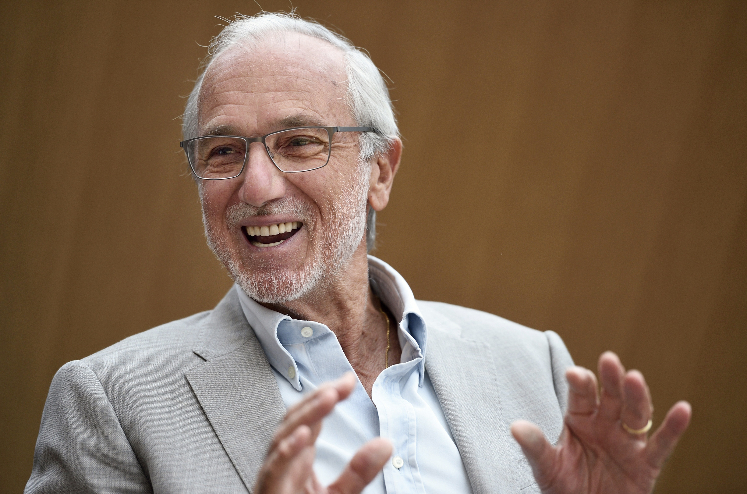 Italian architect Renzo Piano talks to journalists in Paris in 2014. (AFP/Getty Images)