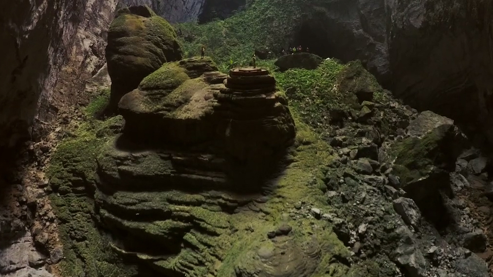 Video Break Soaring Through An Immense Vietnamese Cave