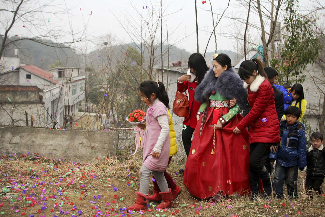 NPR's Frank Langfitt Chauffeurs Chinese Couple 500 Miles To Their Rural Wedding