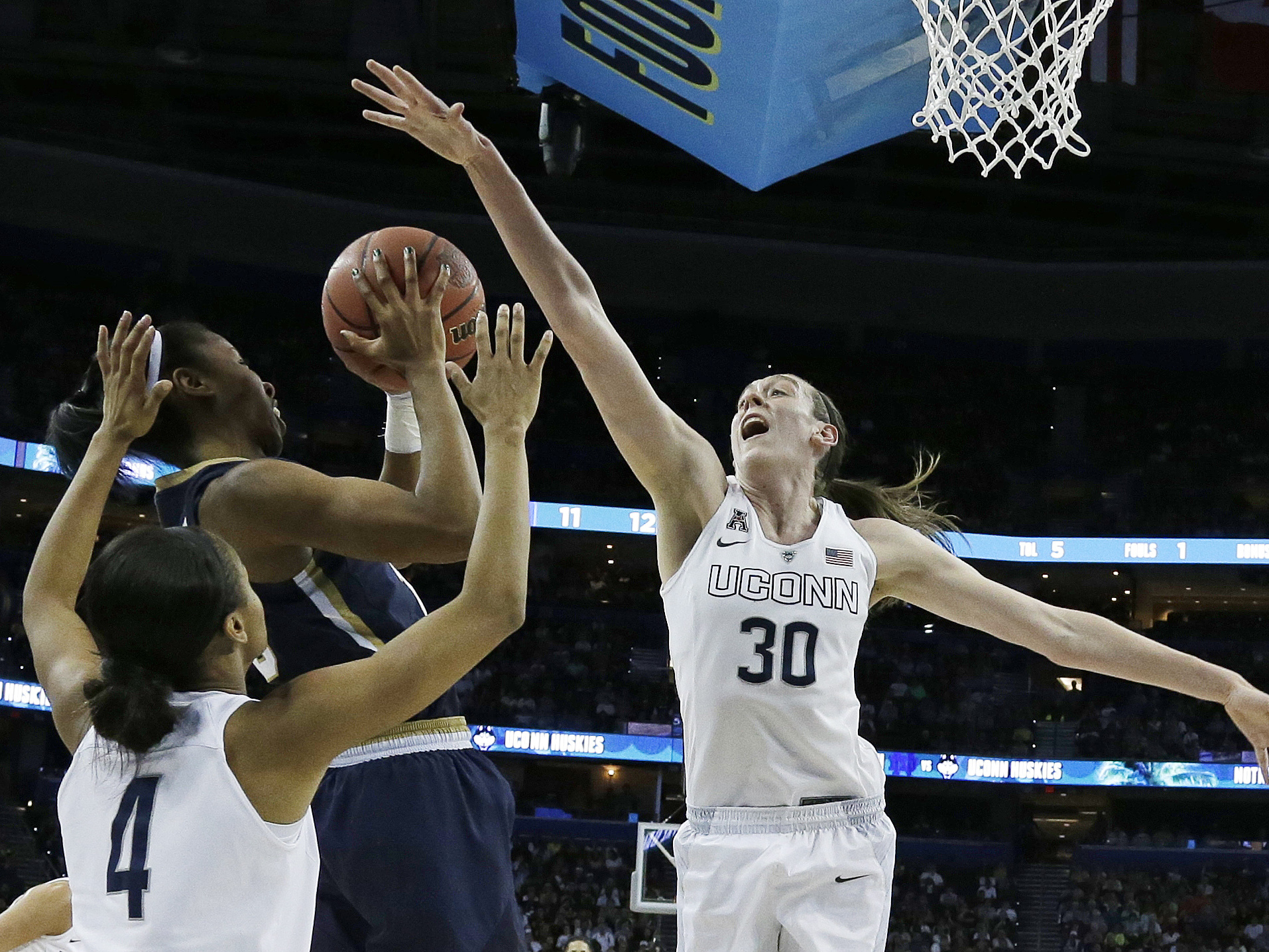 Connecticut wins 3rd straight women's basketball title, 5th in 7 years