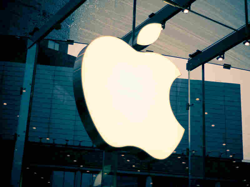 Apple Store Logo