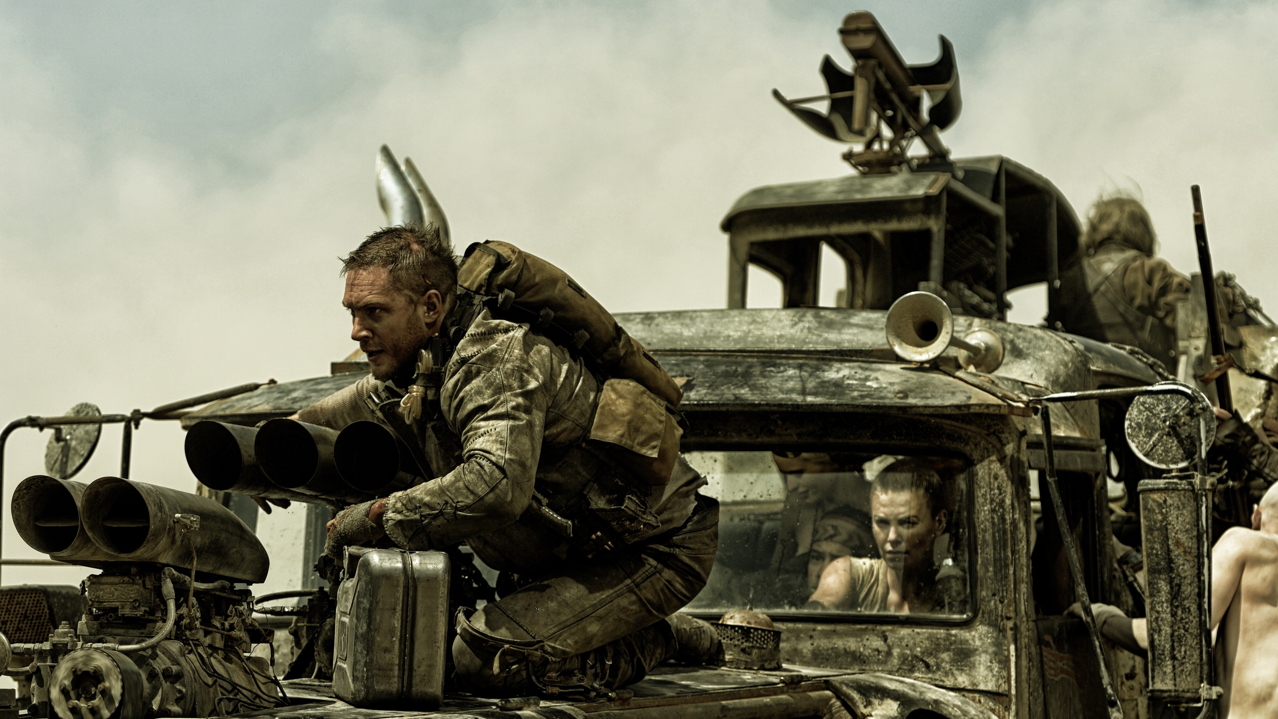 Tom Hardy as Max Rockatansky and Charlize Theron as Imperator Furiosa. (Warner Bros.)