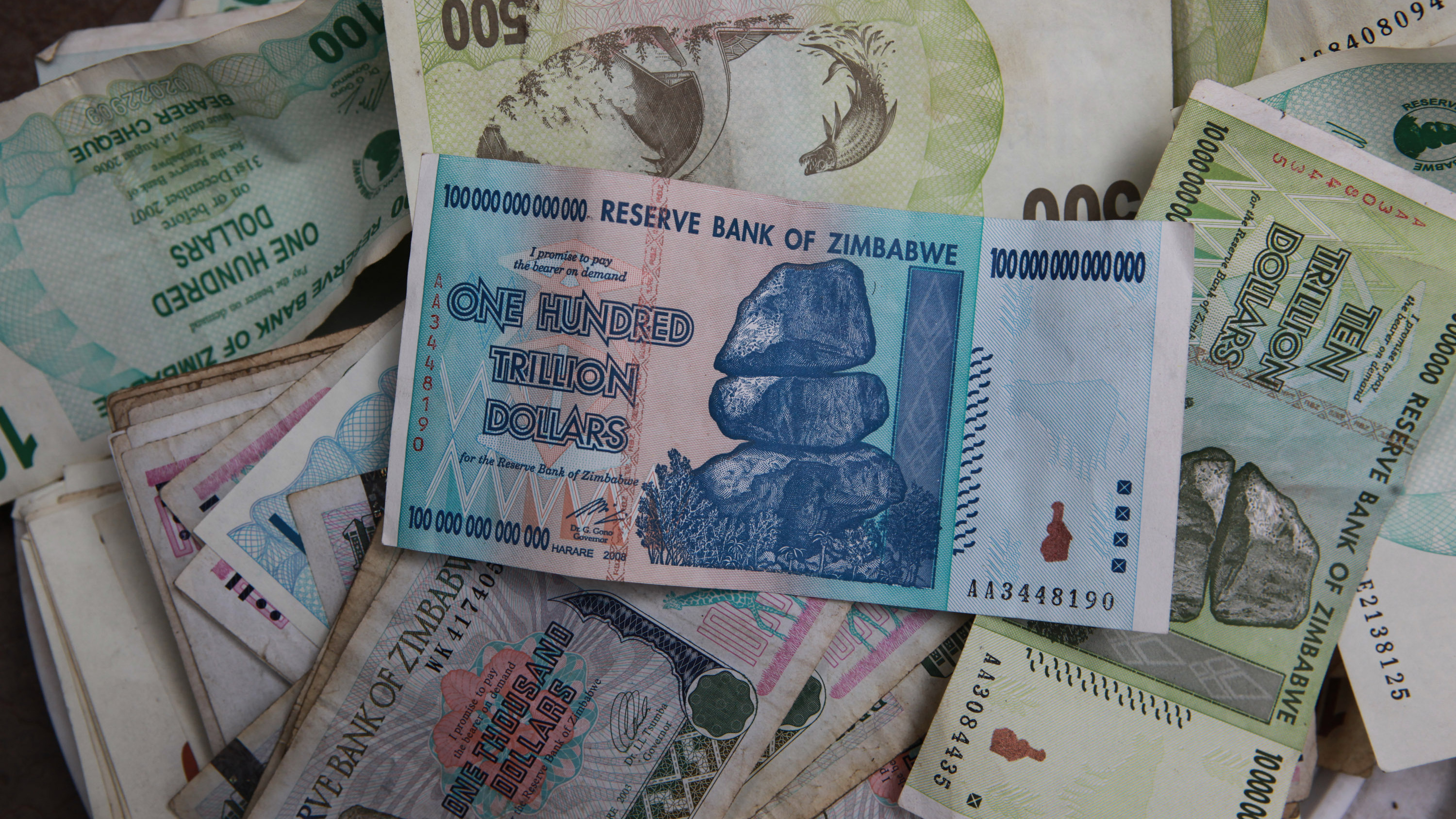Big Change Yields Small Change As Zimbabweans Turn In Their Trillions