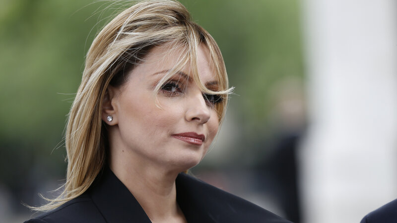 allegations of corruption dog mexico s first lady angélica rivera