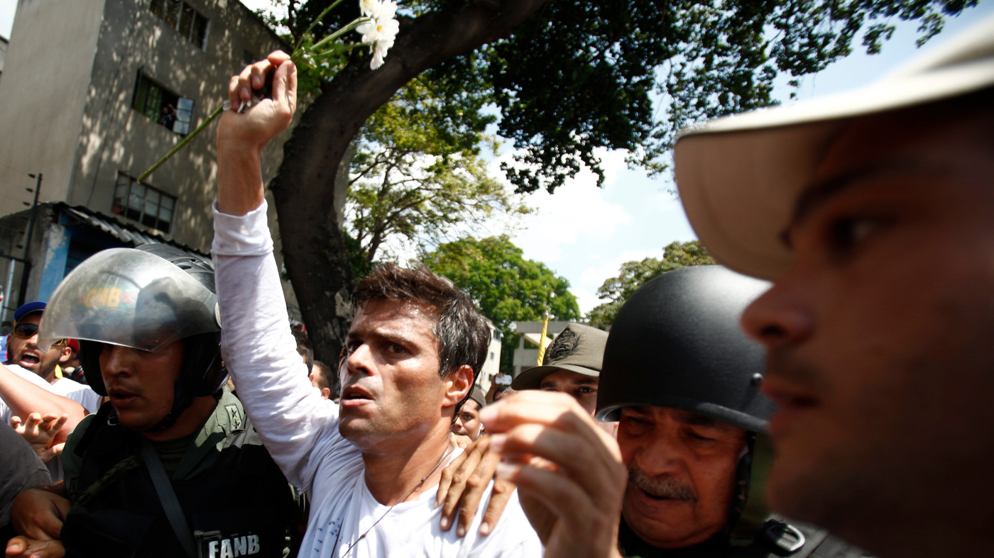 Venezuelan Opposition Figure Leopoldo López Sentenced To 13 Years In ...