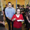 Kim Davis Back At Work, But Remains Defiant