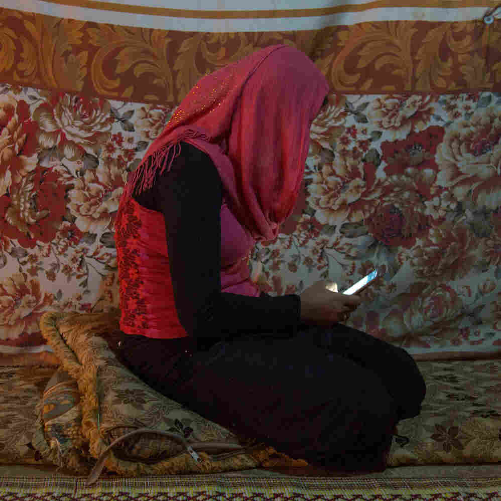 A Teen Who Fled Syria Had High Hopes For Her Life In Lebanon: #15Girls
