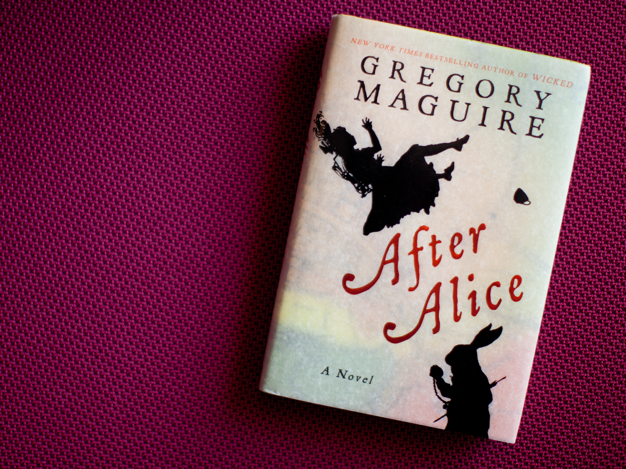 'After Alice' gets lost in Wonderland, sensible bestie comes to her resuce