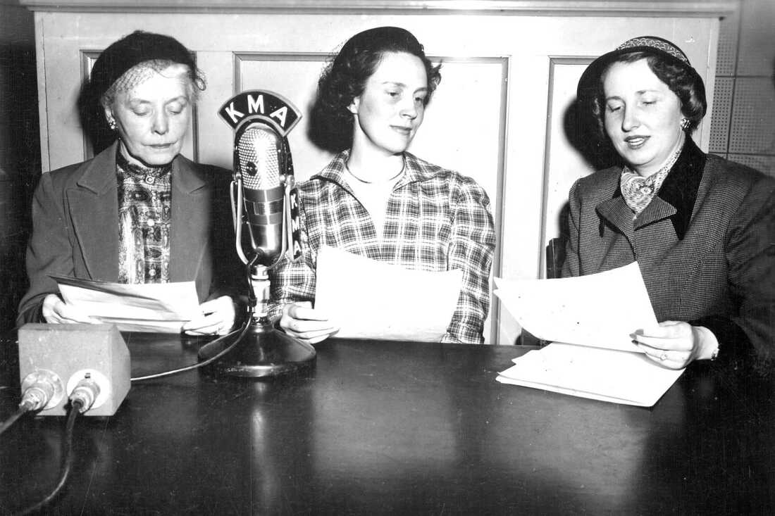 Food Podcasts 1.0: These Radio Pioneers Had It Down 90 Years Ago : The ...