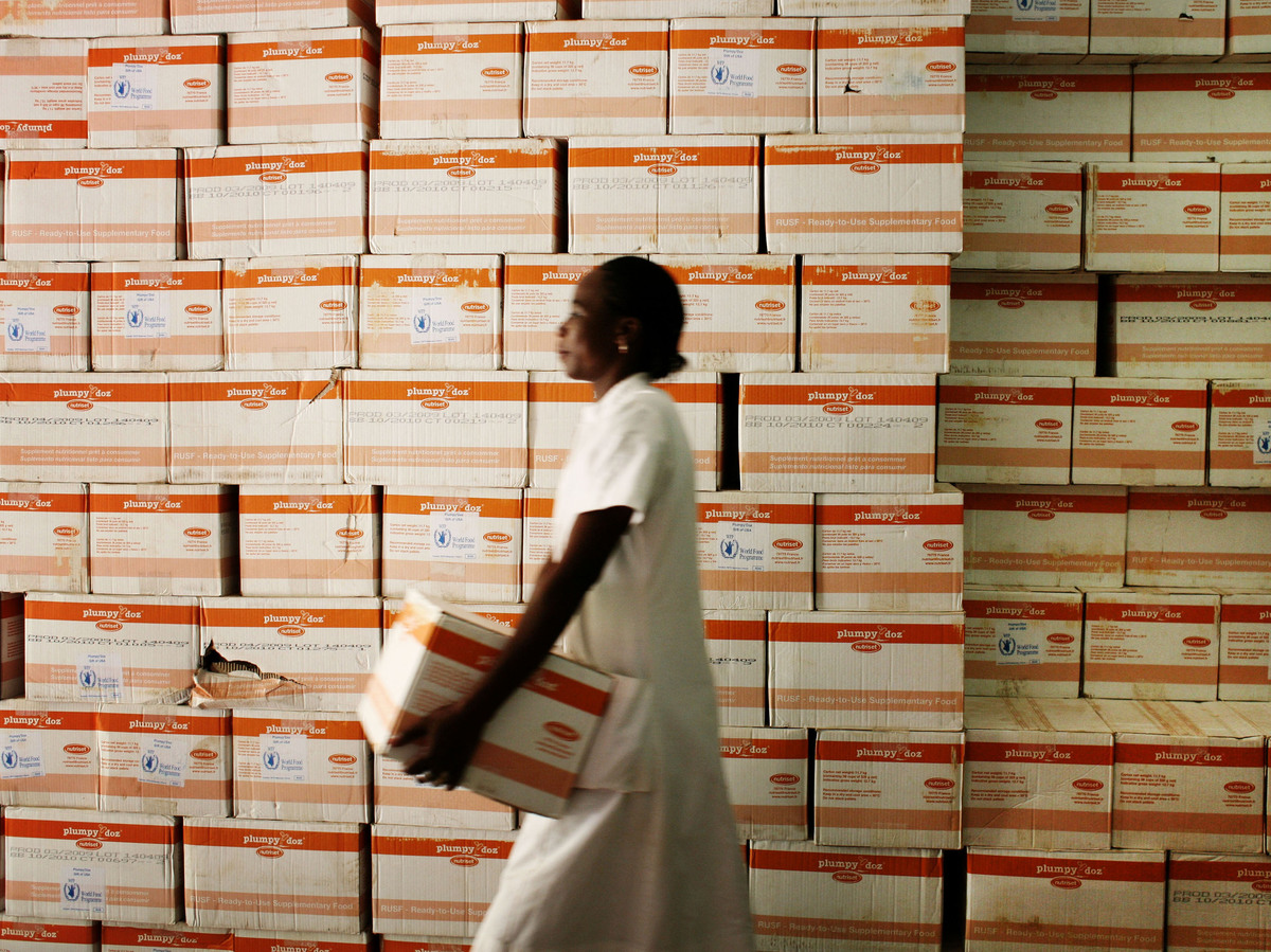 In An Email, Hillary Clinton Once Wrote: 'Plumpy'Nut?' Plumpy What ...