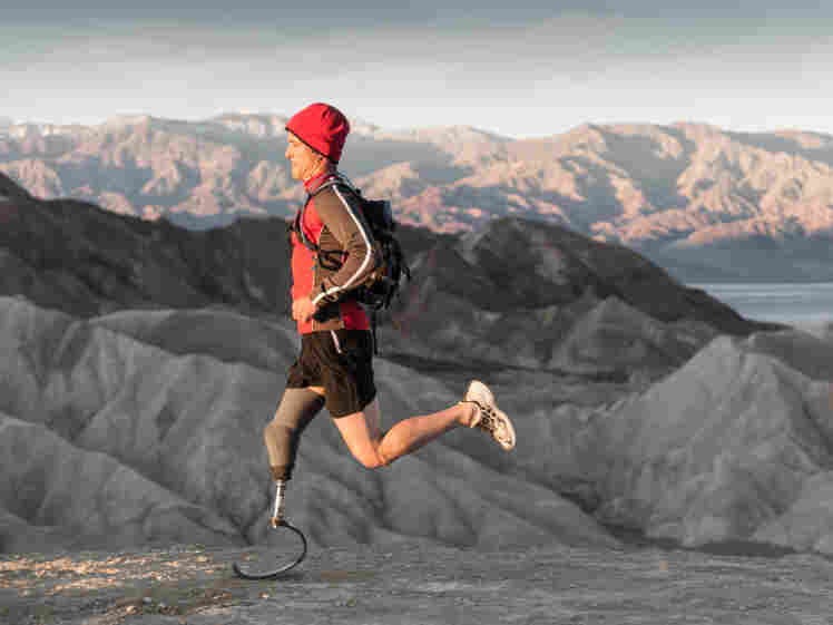 An athlete with a prosthetic leg in trains for the paralympics.