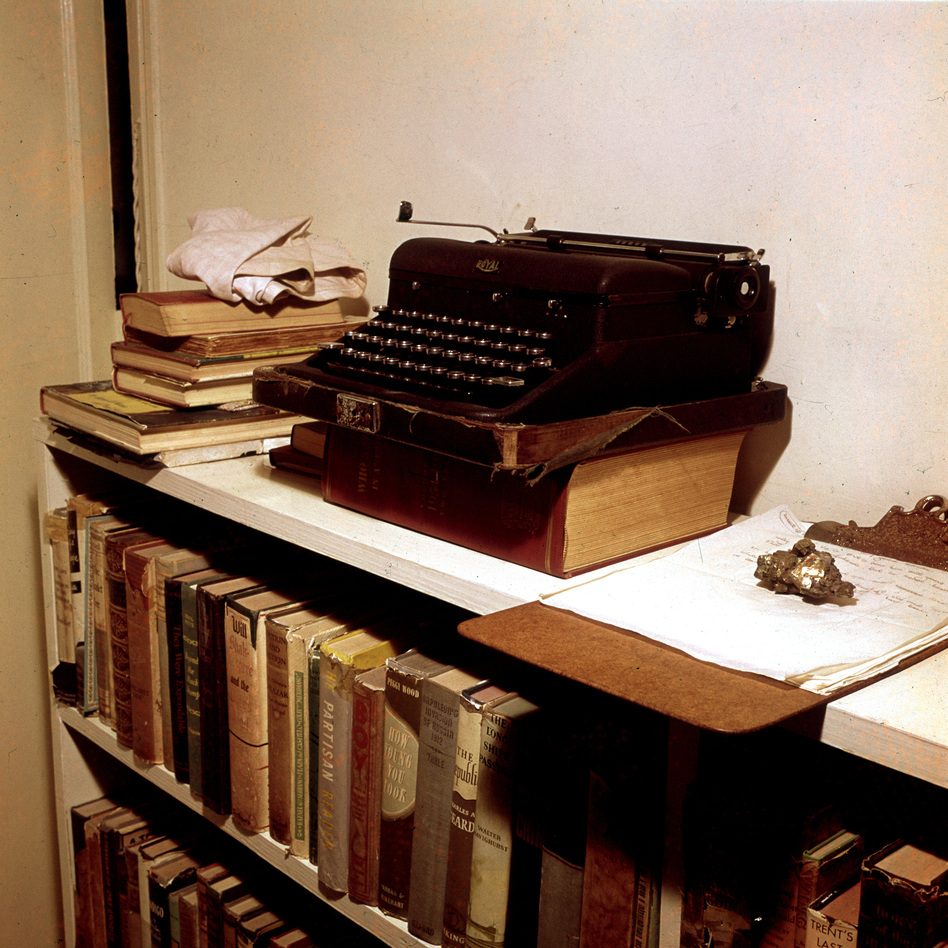 Hemingway left his books, papers and typewriter (seen here in 1964) in Cuba when he returned to America. (Mondadori Portfolio /Getty Images)