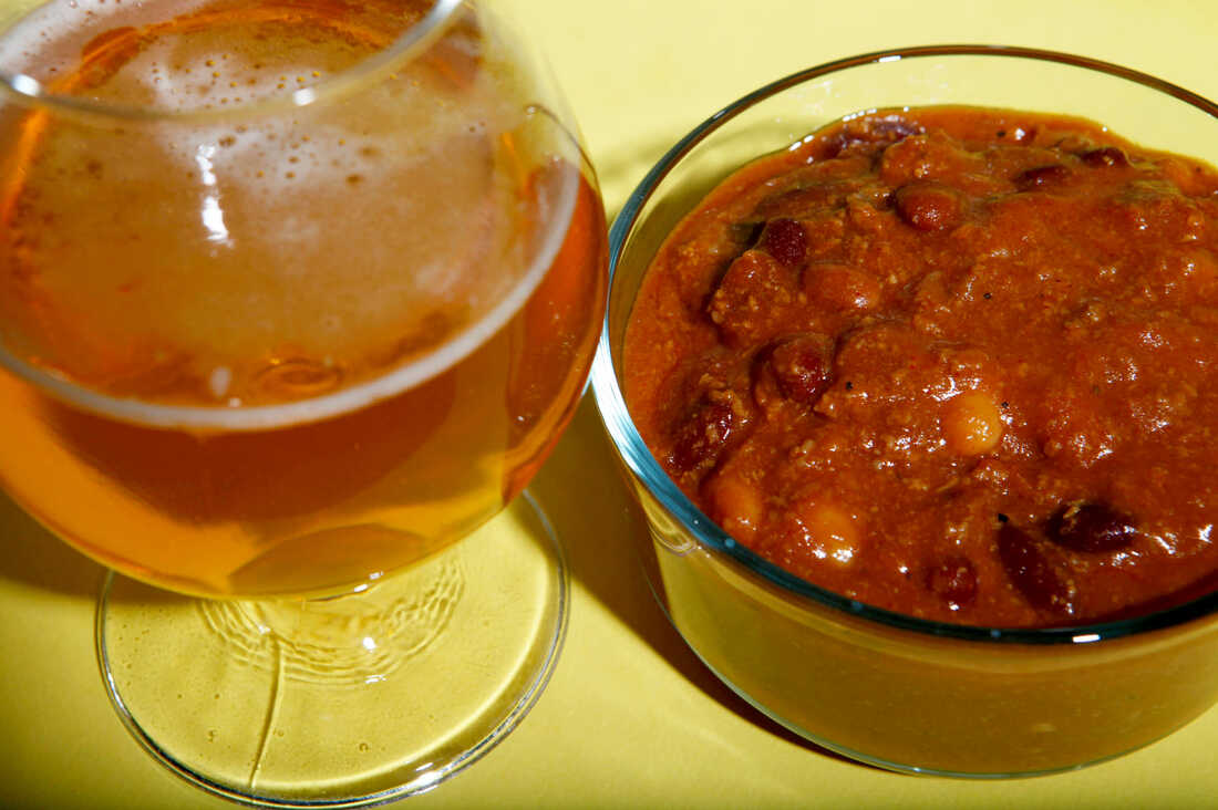 Chili with Deschutes' Chasin' Freshies India Pale Ale Fresh Hop IPA