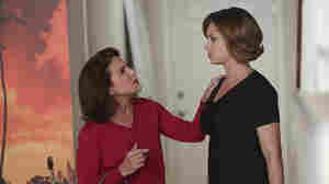Tovah Feldshuh and Rachel Bloom in the CW's Crazy Ex-Girlfriend.