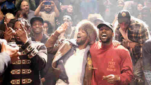 Grappling with the event, the album and the artist, under different circumstances — none ideal.