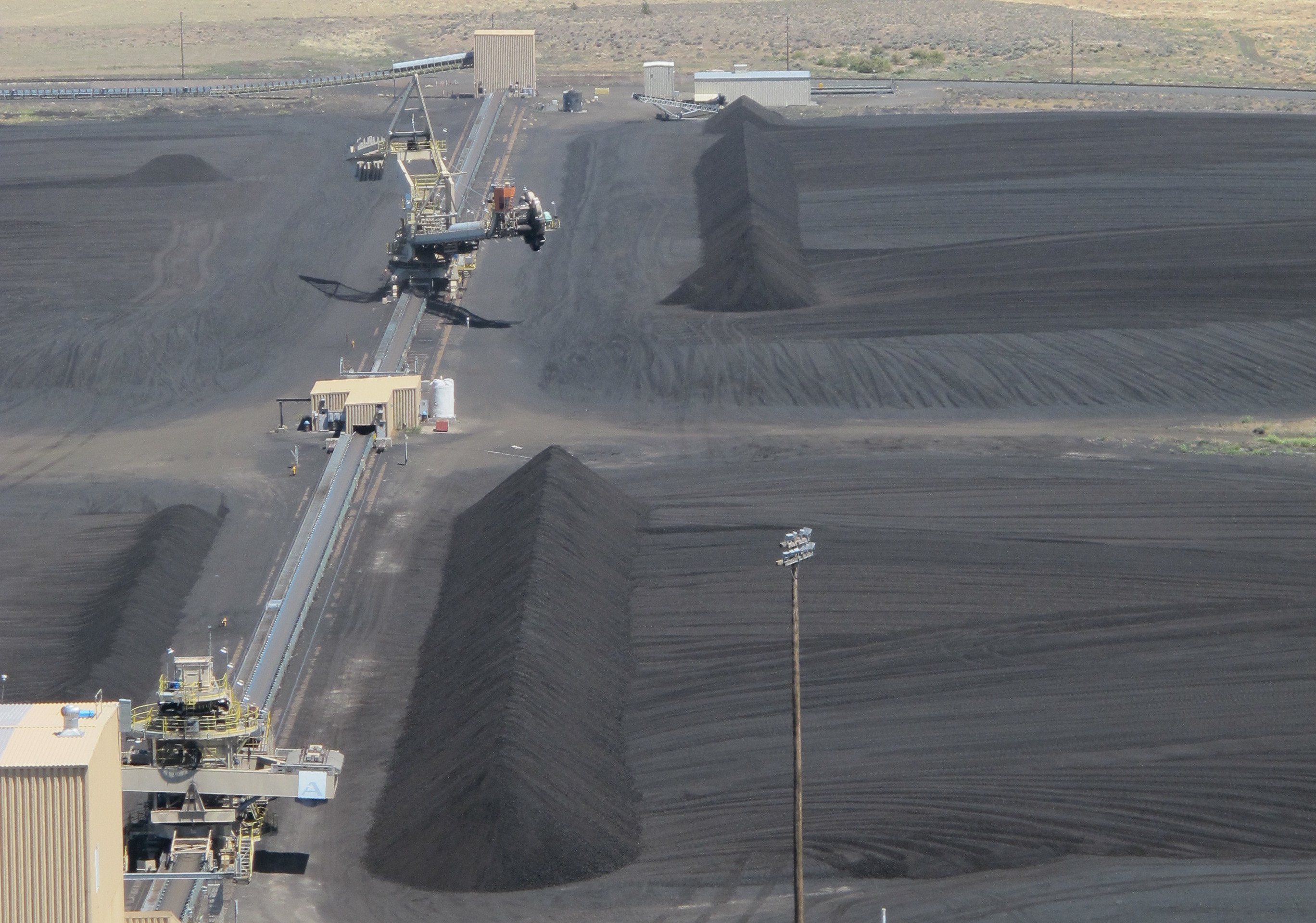 Big Power Companies Hail Oregon Lawmakers' Approval Of Plan Phasing Out