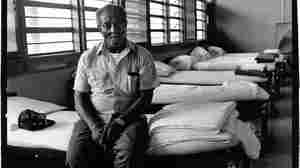 Episode 464 – Tossing Away The Keys (Photo by Harvey Wang)