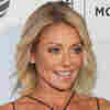 Kelly Ripa Comes Back To 'Live'