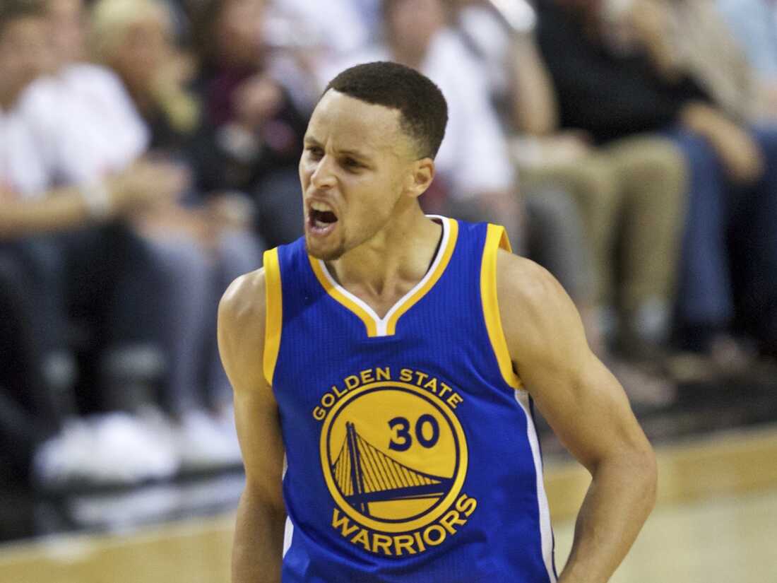 Golden State Warriors'Stephen Curry Is NBA's 1st Unanimous MVP The