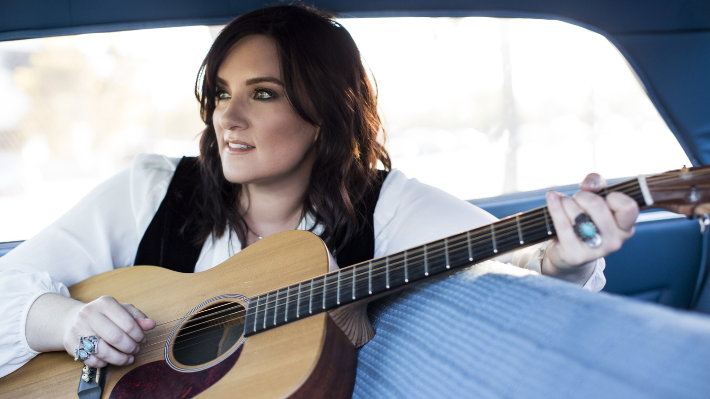 Review Brandy Clark, 'Big Day In A Small Town' NPR