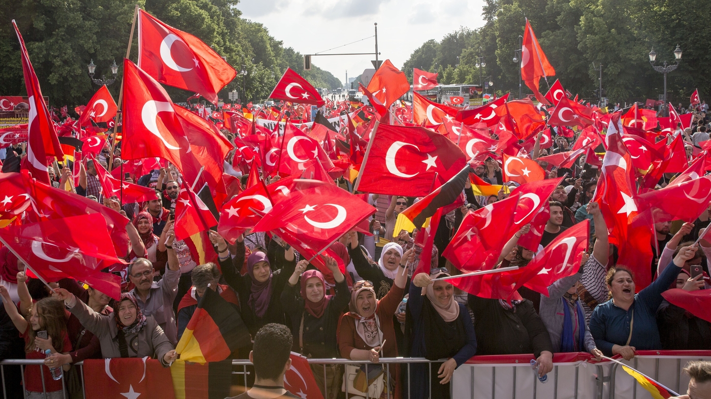 German Parliament Votes To Recognize Mass Killing Of Armenians As