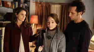 Elizabeth Jennings (Keri Russell), Paige Jennings (Holly Taylor), and Philip Jennings (Matthew Rhys) in the Americans.