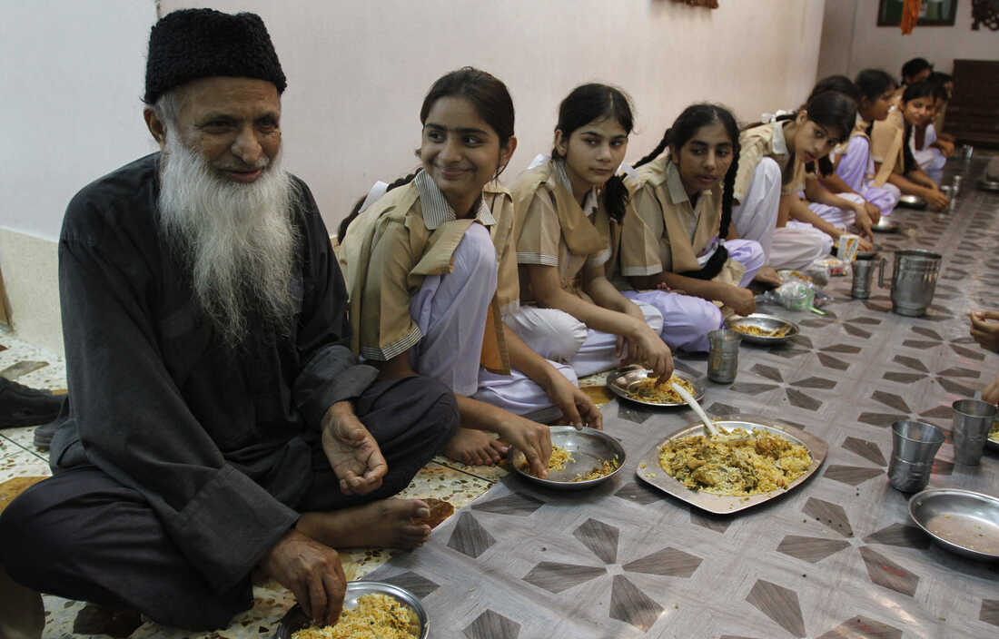 essay on abdul sattar edhi