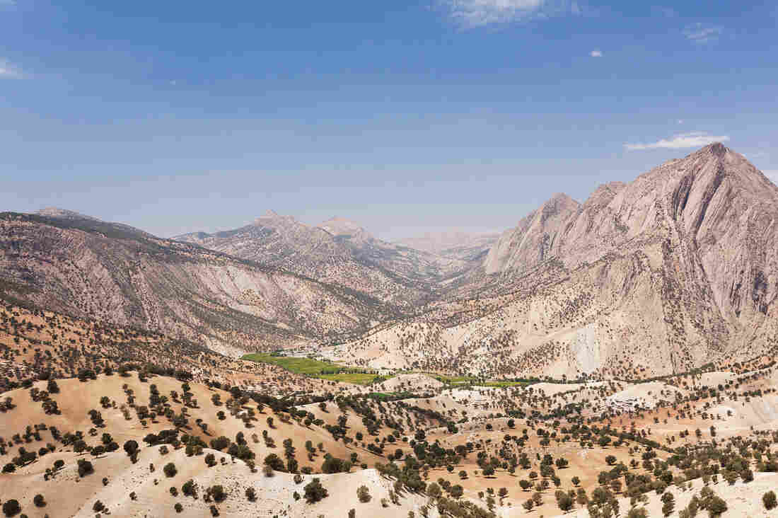 The Zagros Mountain range, which lies at the border between Iran and Iraq, was home to some of the world's earliest farmers. The Zagros Mountain range, which lies at the border between Iran and Iraq, was home to some of the world's earliest farmers.