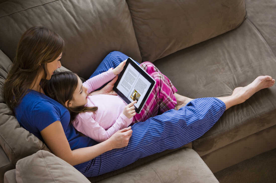 Sonia Livingstone, who has been researching families and technology for nearly three decades, says that parents are getting conflicting messages by this "polarized" advice about children and the effects of digital screens on development.