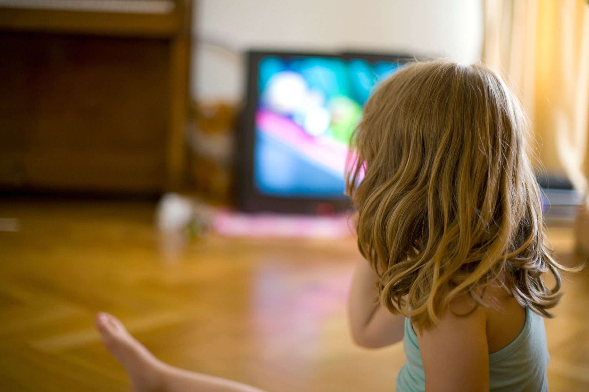 Earlier studies have found that children who grow up in houses with a TV on many hours a day learn fewer words than children in households with less TV time.