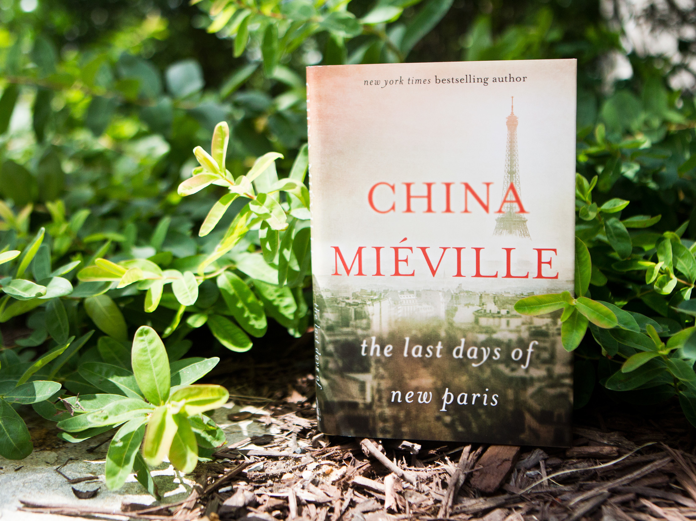 China Mieville goes to war in 'New Paris' -- very, very weird war