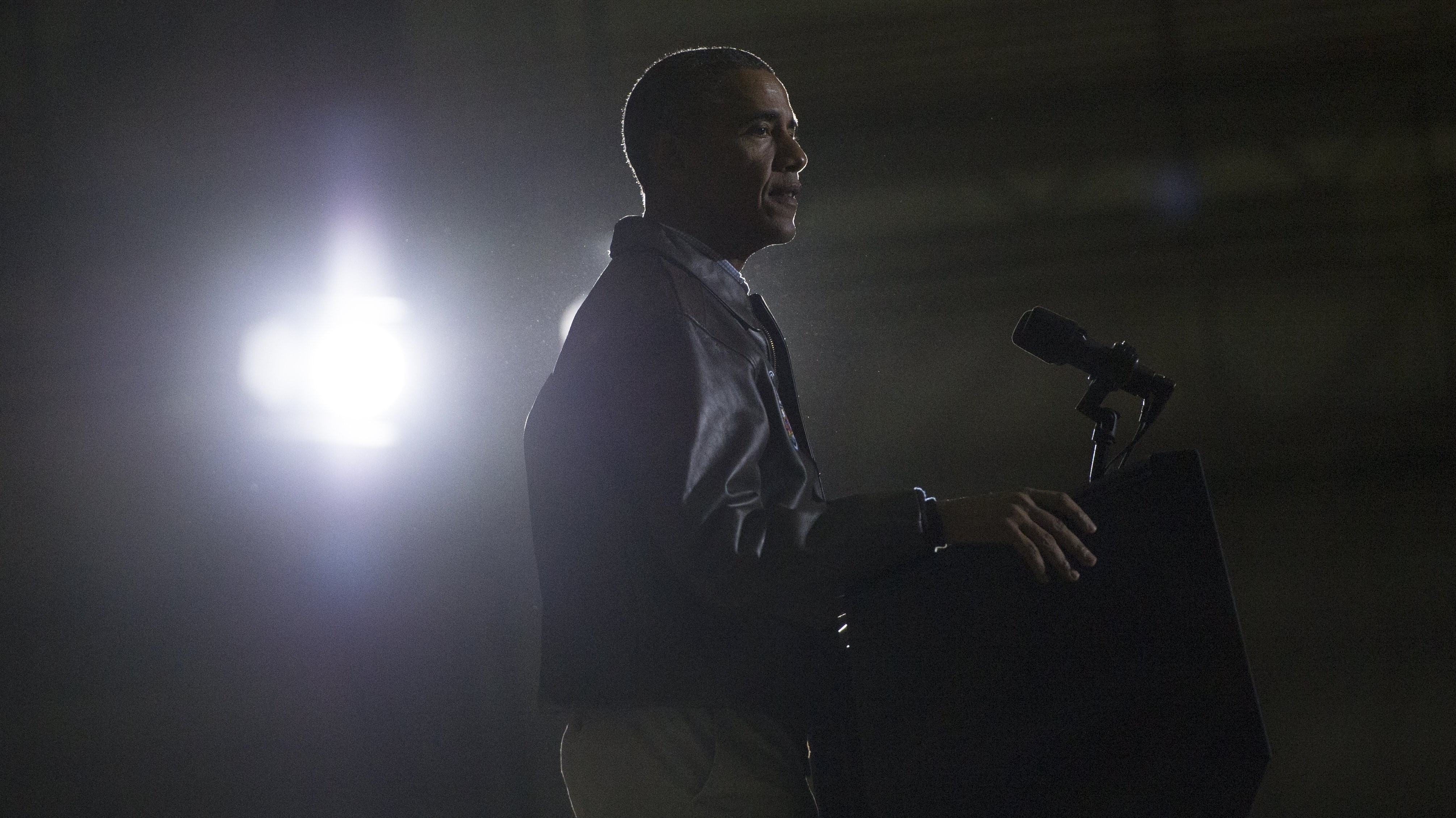 President Obama addresses U.S. troops during a surprise visit to Bagram Air Field in Afghanistan in 2014. (AFP/Getty Images)
