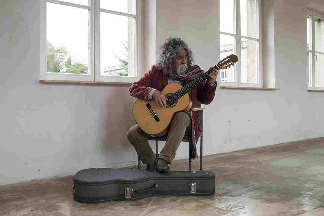 Manuelcha Prado rehearses in an upstairs corridor at the Funkhaus.