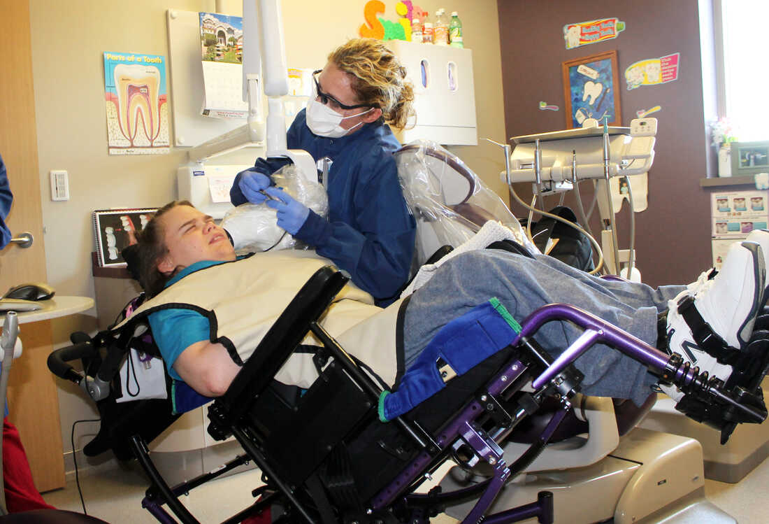 These Dental Chair Accessories Can Help Easily Treat Children