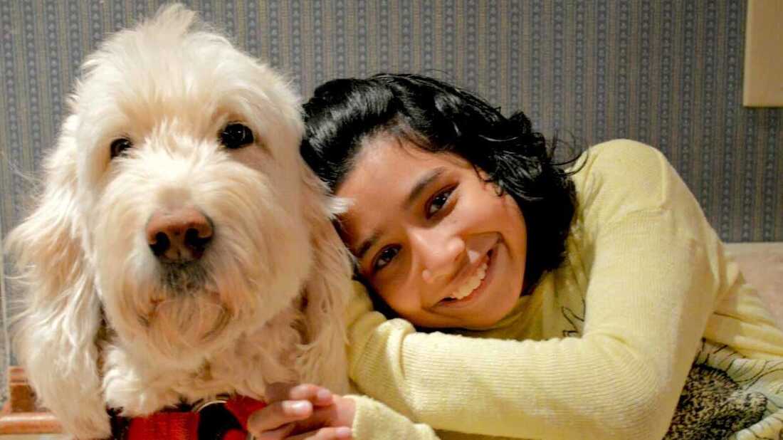 With a service dog at her side, Milford girl is one cool kid - The