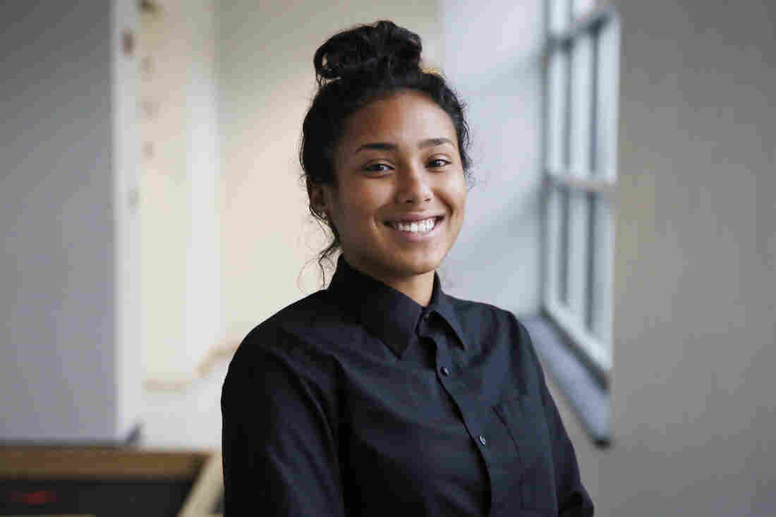 Destiny Perez, 17.
