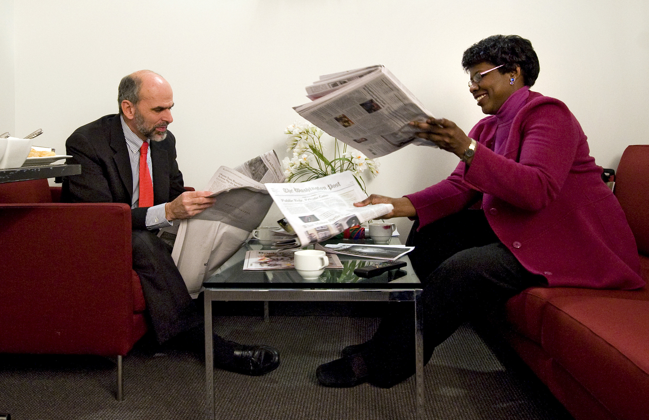 Gwen Ifill, Host Of 'Washington Week' And 'PBS NewsHour,' Dies