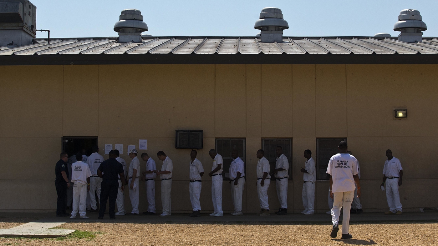 Alabama Prisoners Sue State For Violating Eighth Amendment For Lack of
