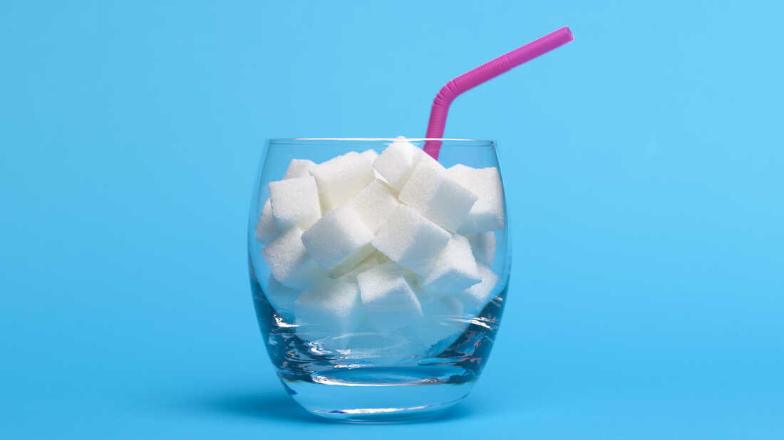 An industry-funded study questions the evidence behind guidelines for daily sugar intake. Public health experts call the controversial findings an industry attempt to undermine scientific consensus.