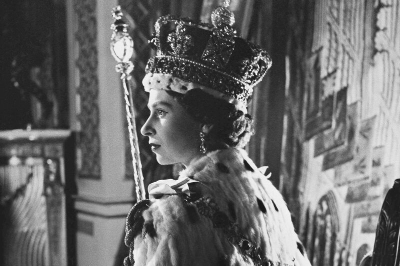 Queen Elizabeth II dies at 96 after 70-year reign picture photo