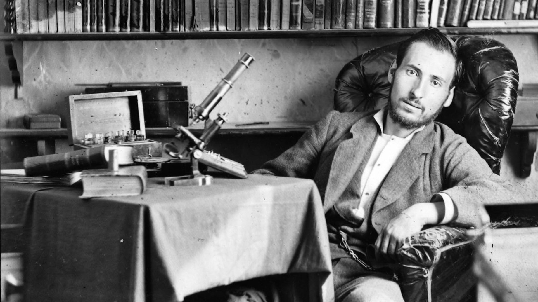 A self-portrait taken by Cajal in his library when he was in his 30s.