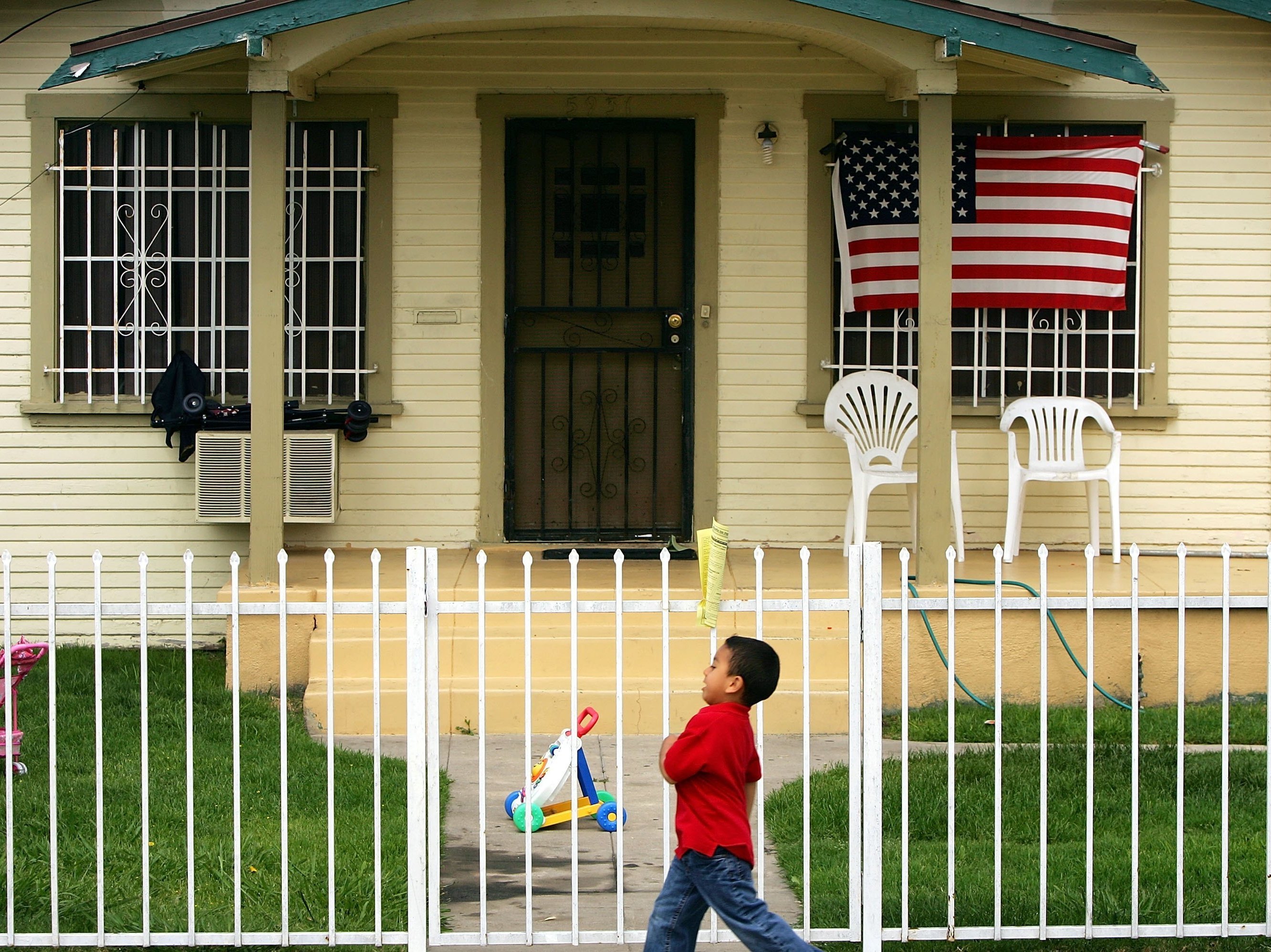A study by the think tank Demos finds that black and Latino families with two parents still own only half as much as wealth as white single parents. (Getty Images)